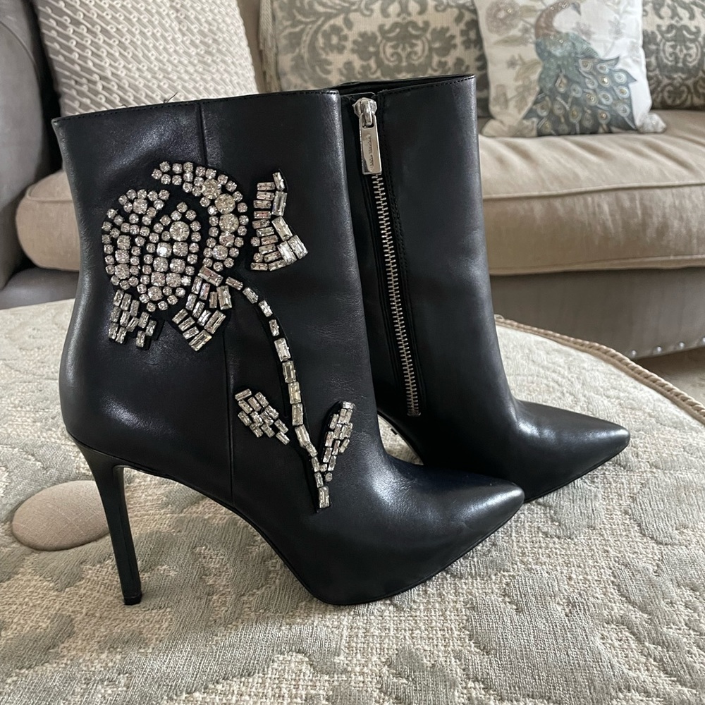 MICHAEL KORS Stunning Stiletto Ankle Boots